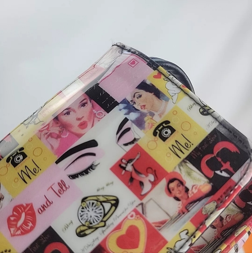 Relic Patchwork Crossbody Wallet Iconic Love Kiss… - image 3